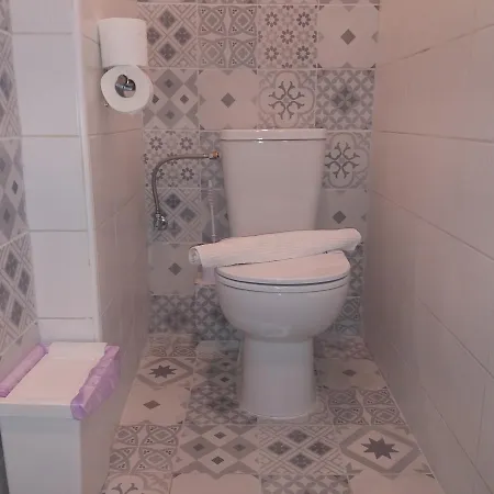 דירה White Tower Area Loft
