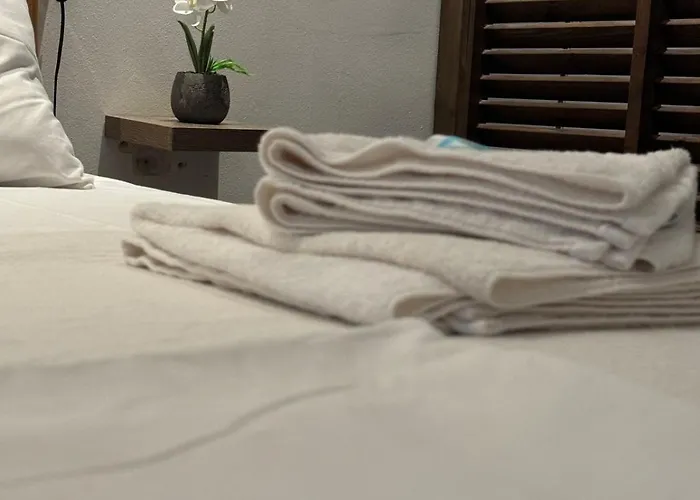 White Tower Area Loft *